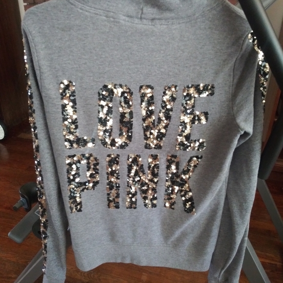 ⭐VS PINK HOODIE⭐ - Picture 5 of 6